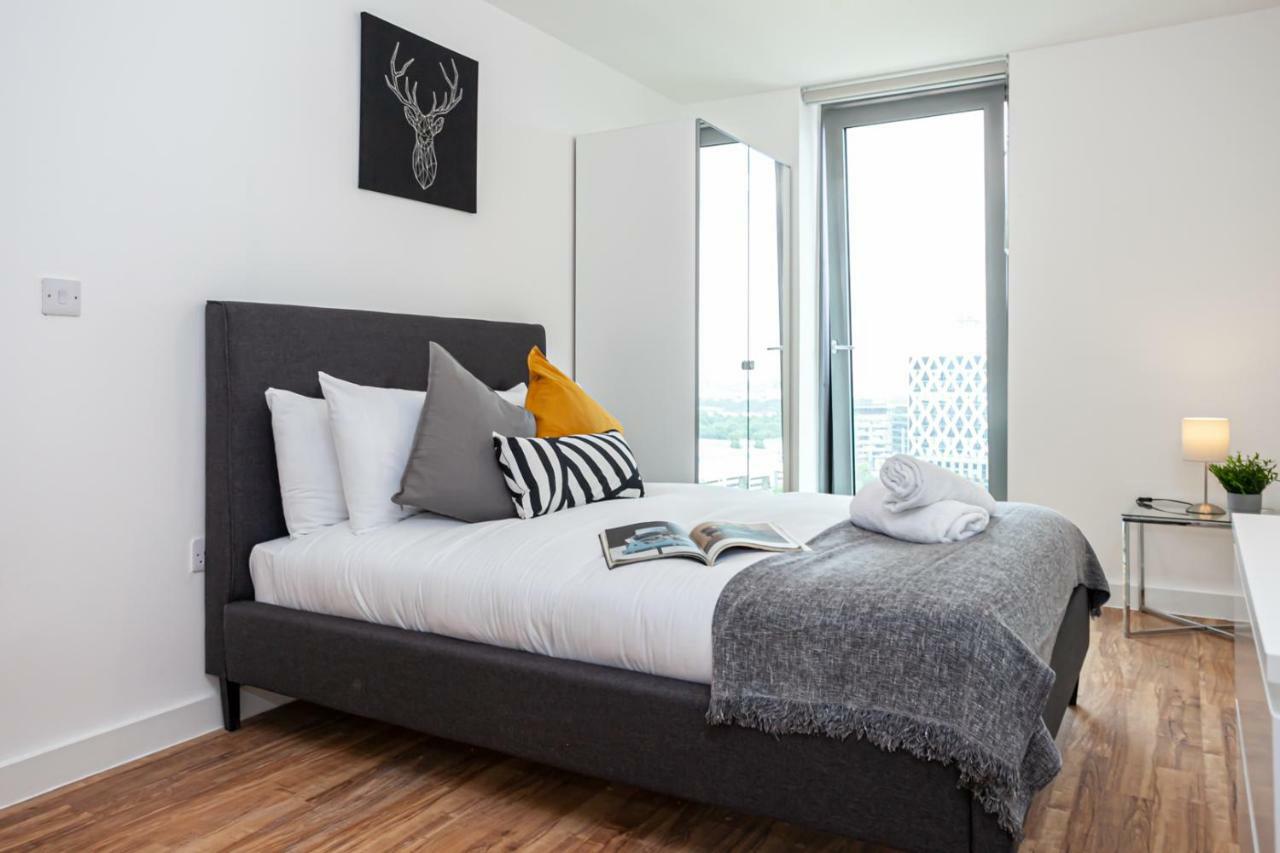 X1 Apartments Salford Quays Dış mekan fotoğraf
